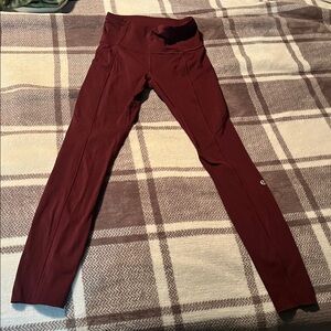 Lululemon | Women’s Maroon Fast n Free 7/8 High Waisted Leggings Size 2